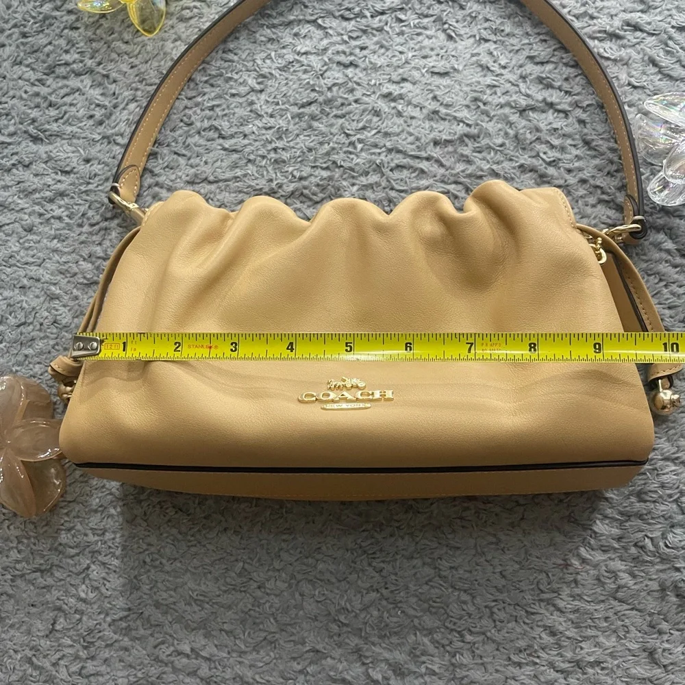 Coach Faye Shoulder bag - Picture 2 of 8
